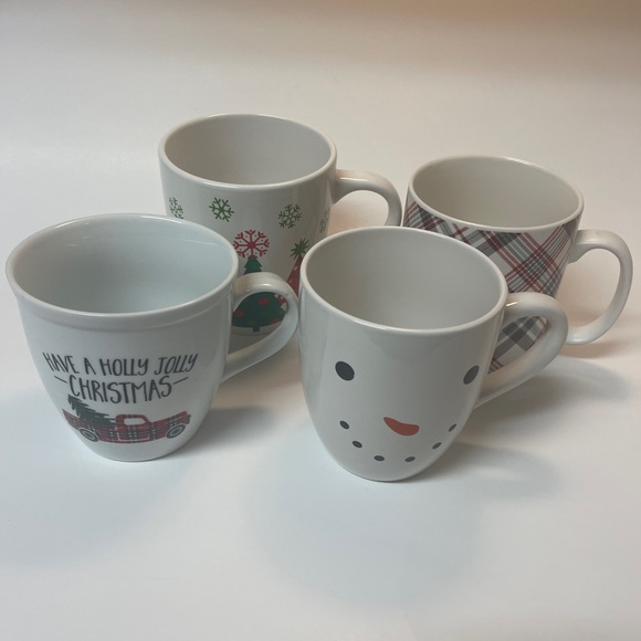 Set of 4 Assorted Oversized Christmas Holiday Coffee Mugs - Up to 22 oz! - Picture 8 of 10